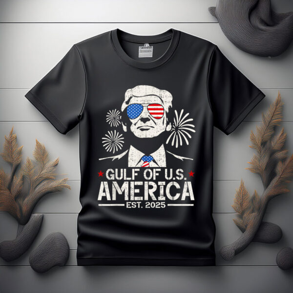Funny Trump Gulf Of USA America 2025 Happy 4th Of July Trump T-Shirt